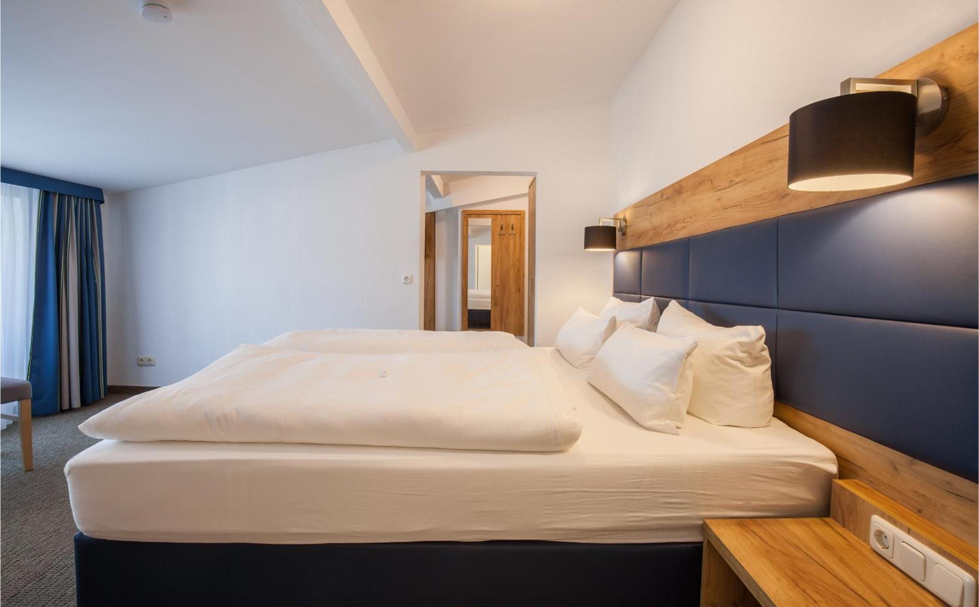 Sure Hotel By Best Western Wilhelmshaven City Exterior photo